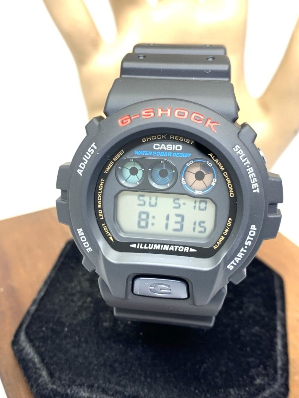 Casio G-Shock Men's Watch DW6900U Red Black Resin Digital Sport Quartz 3529